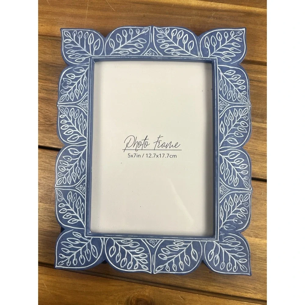 Pair of New View 5x7 Picture Frames Blue with Scandanavian Leaf Design NEW